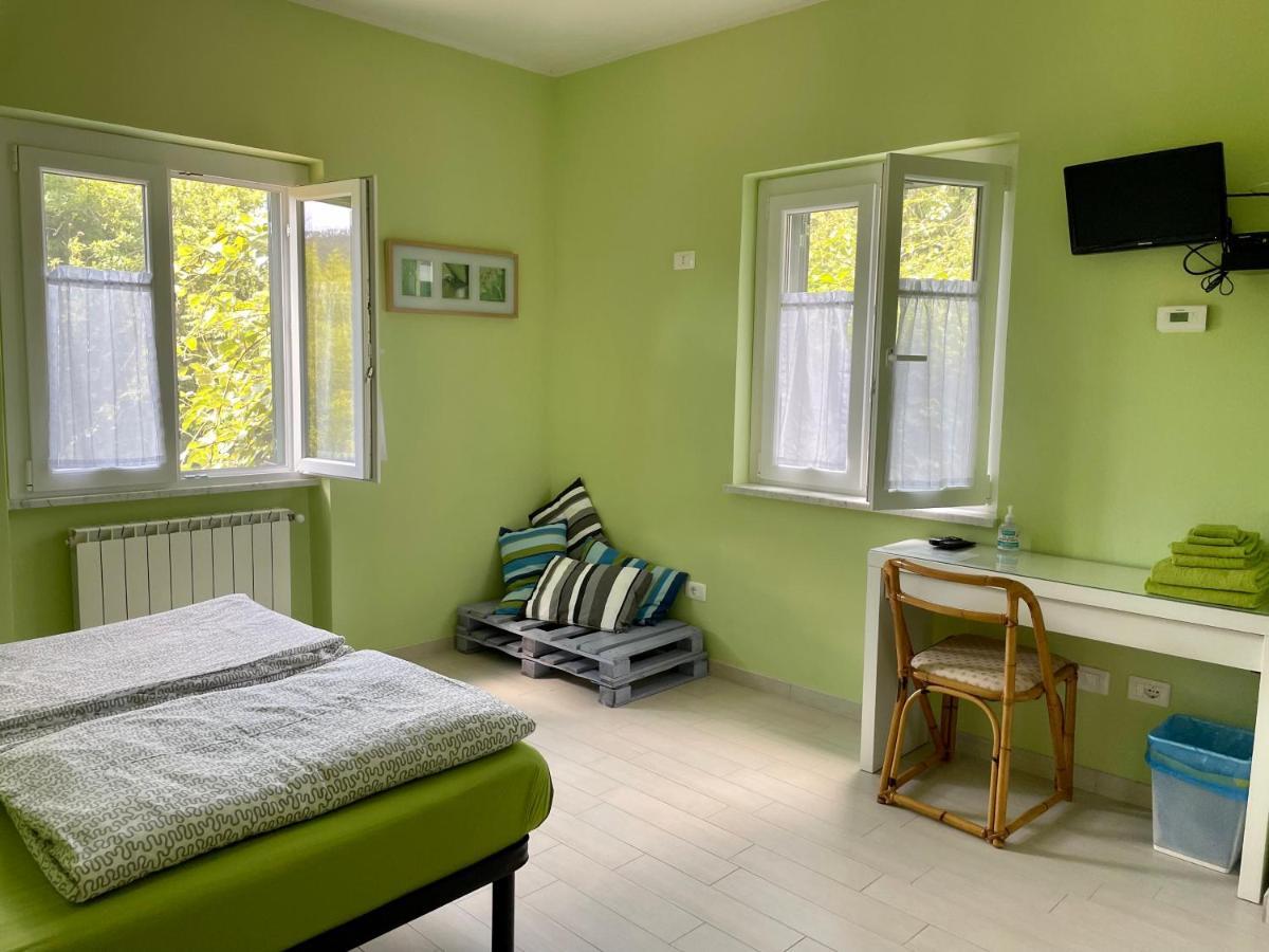Bed and Breakfast Impronte Nel Bosco Calice al Cornoviglio Экстерьер фото